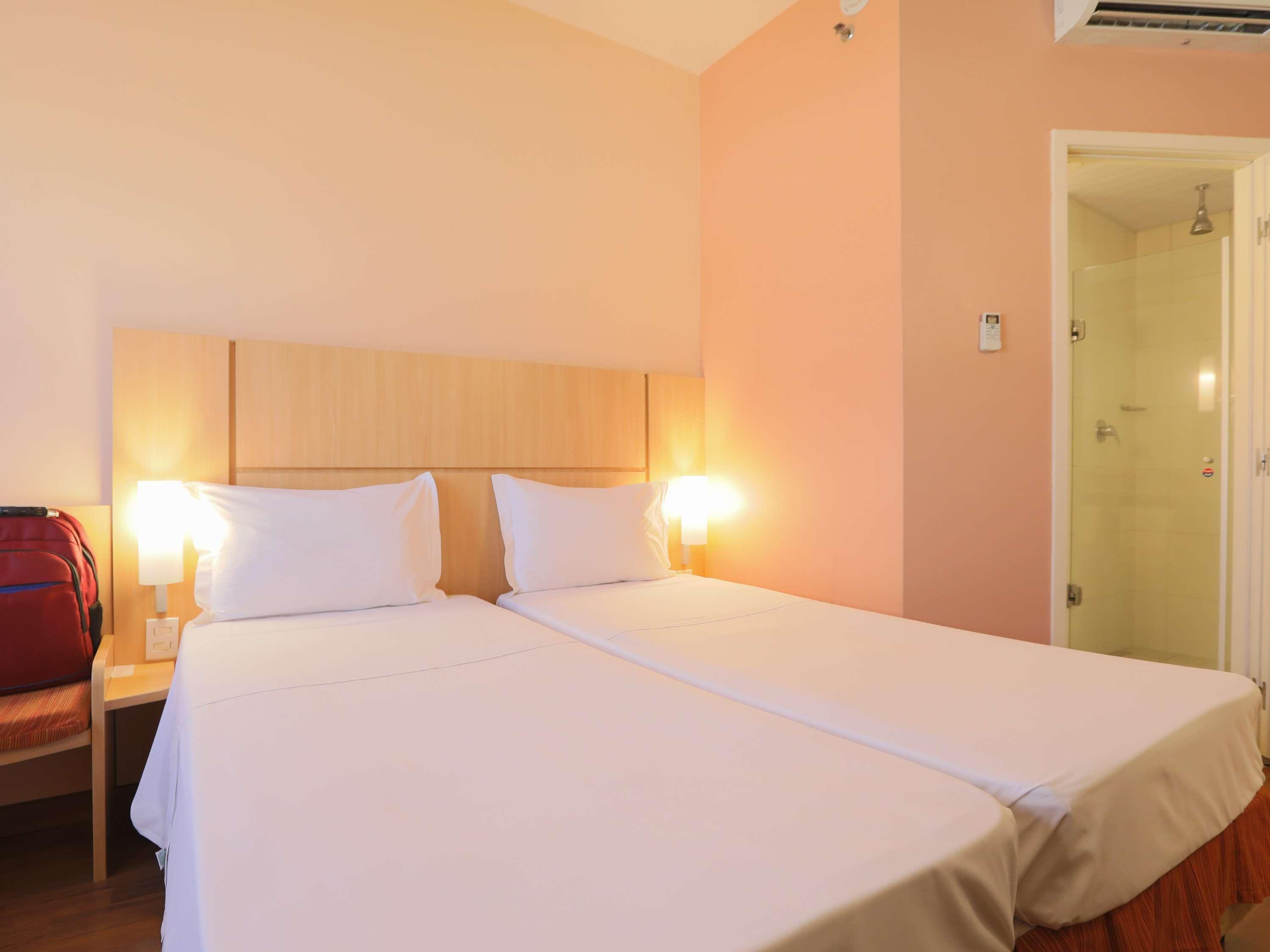 Hotel Ibis Montes Claros Shopping Zewnętrze zdjęcie