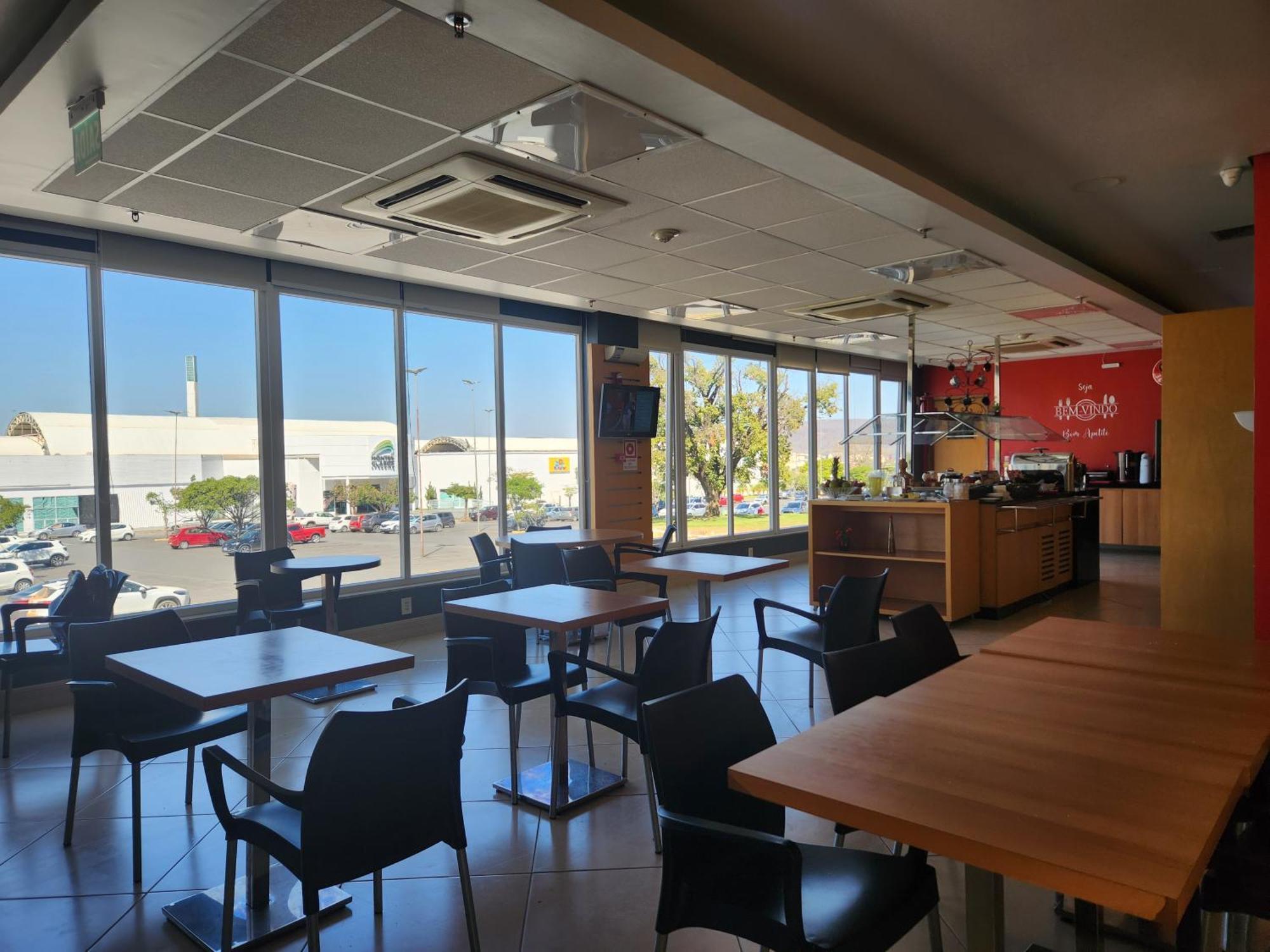 Hotel Ibis Montes Claros Shopping Zewnętrze zdjęcie