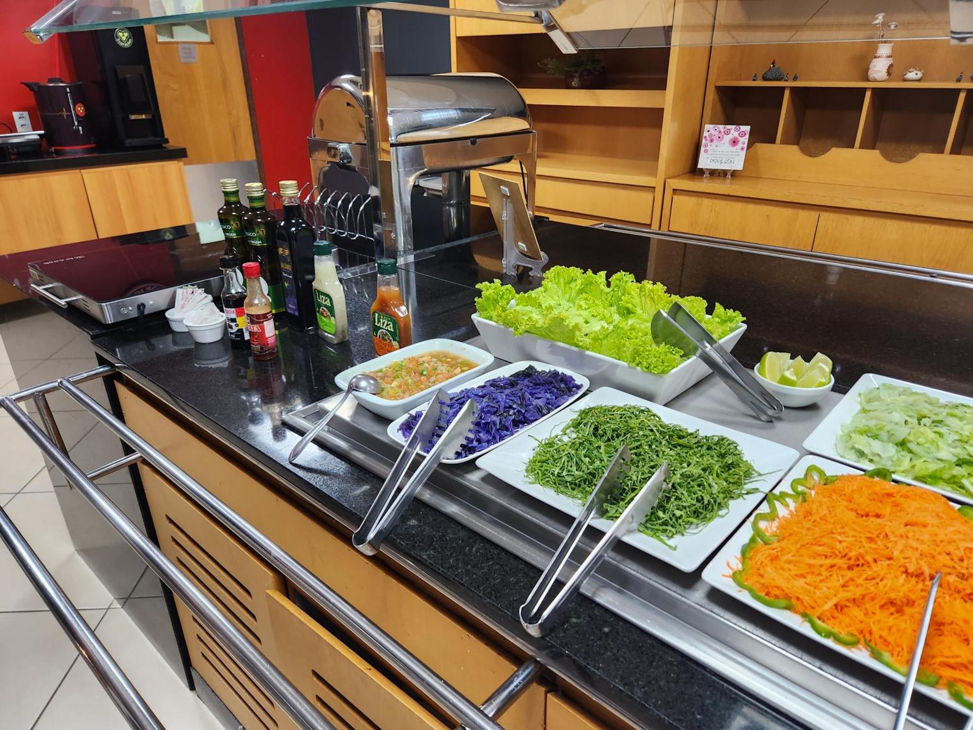 Hotel Ibis Montes Claros Shopping Zewnętrze zdjęcie