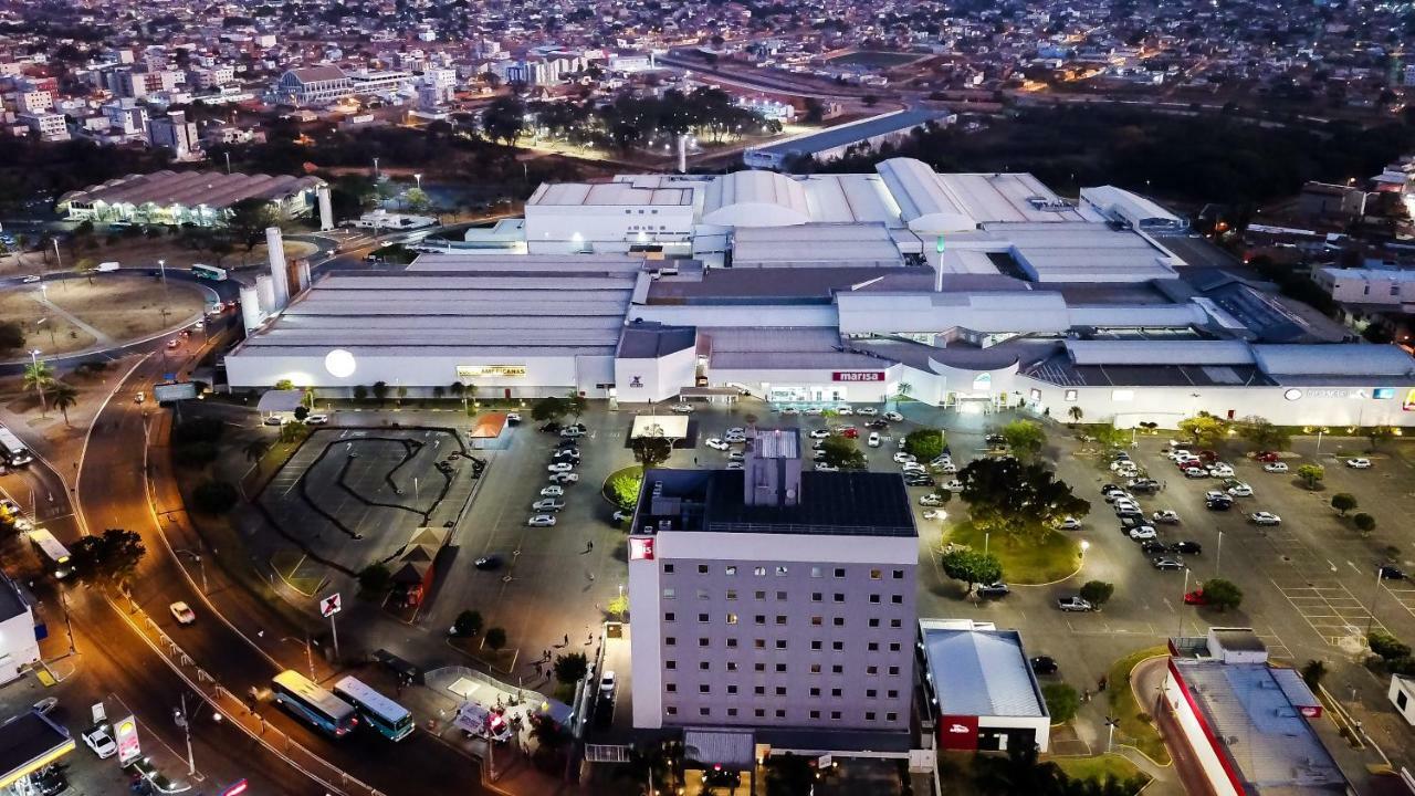 Hotel Ibis Montes Claros Shopping Zewnętrze zdjęcie