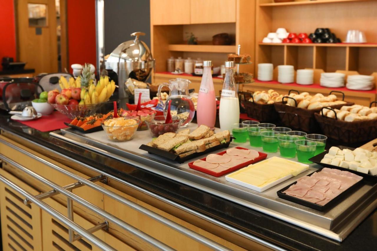 Hotel Ibis Montes Claros Shopping Zewnętrze zdjęcie